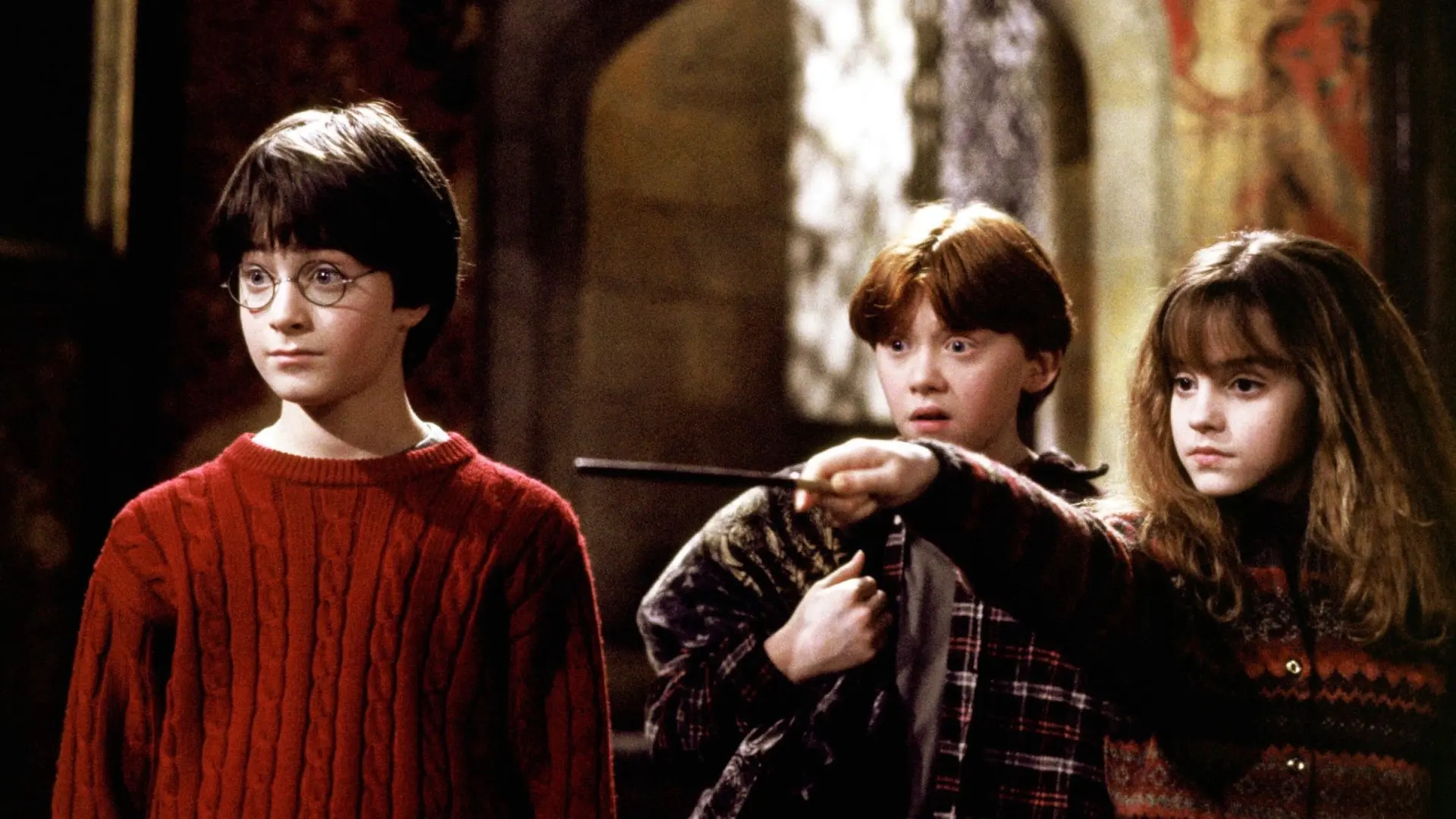 Harry Potter ve Felsefe Taşı izle